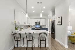 Avenida de las Casas – Spanish Springs Retreat - Image 3