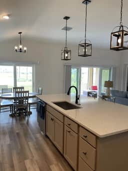 Mickylee Pond & Golf View Retreat at Lake Denham - Image 3