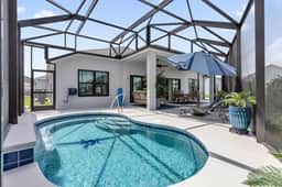 Eastport LaGrange Luxury Retreat - Image 2