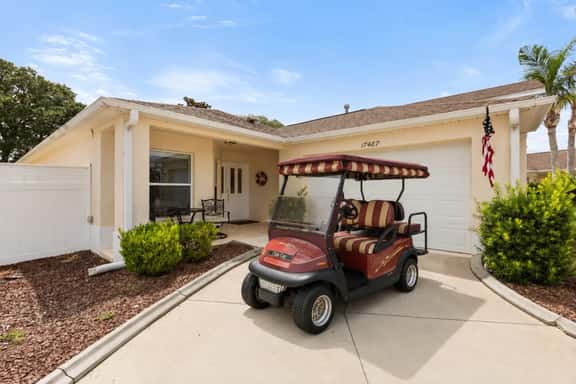 Foxgrove Pool & Golf Estate at The Villages - Image 1