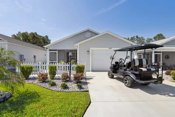 Joseph Paradise | 2/2 Villa, Comfort, Fun, Cart in The Villages - Image 1