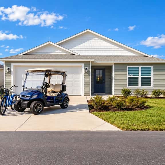 Kazimarz Cottage Retreat • Fully Fenced Yard • Golf Cart and Dog Friendly - Image 1