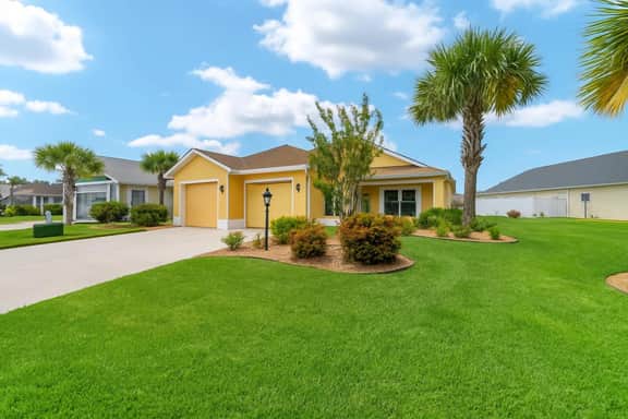 The Brownwood Bungalow (Atwood) 🐶 - Image 2