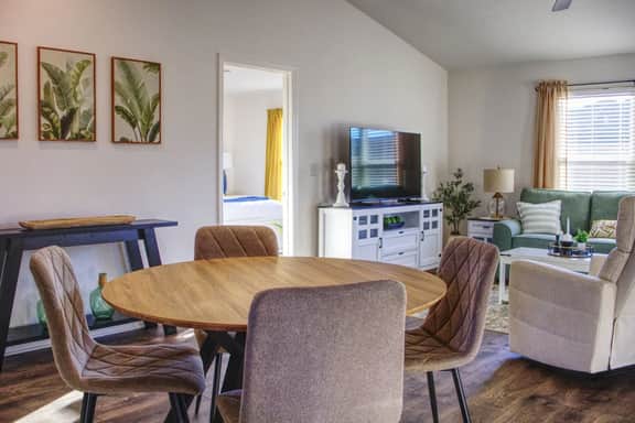 Rachel’s Coastal Fun Cottage at The Villages - Image 2
