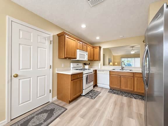 Walden Way Retreat – Central Village of Winifred - Image 5