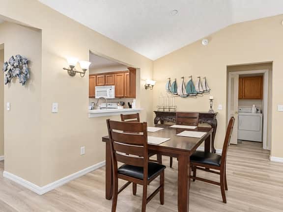 Walden Way Retreat – Central Village of Winifred - Image 4